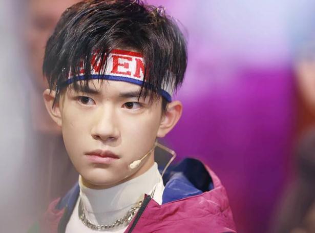 易烊千玺神押题!全国一卷就是他唱出来的,